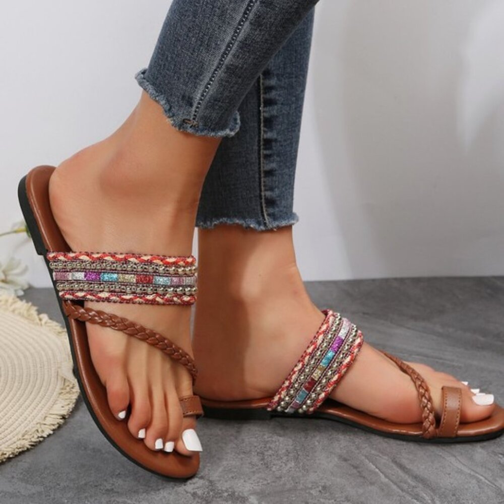 Tribal Toe Ring Sandal - Picture 3 of 5
